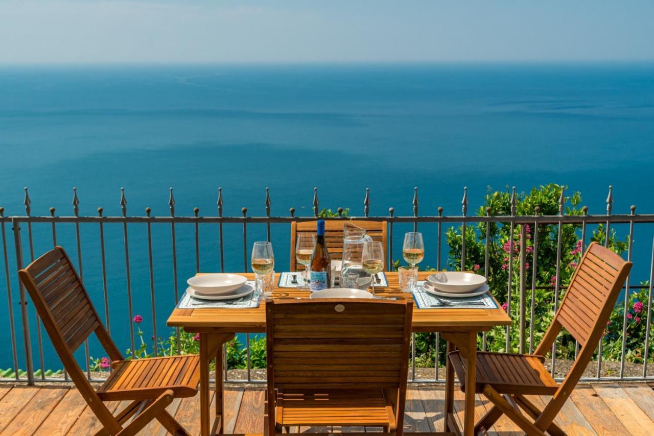 Orizzonte Damare Apartment Volastra Bagian luar foto