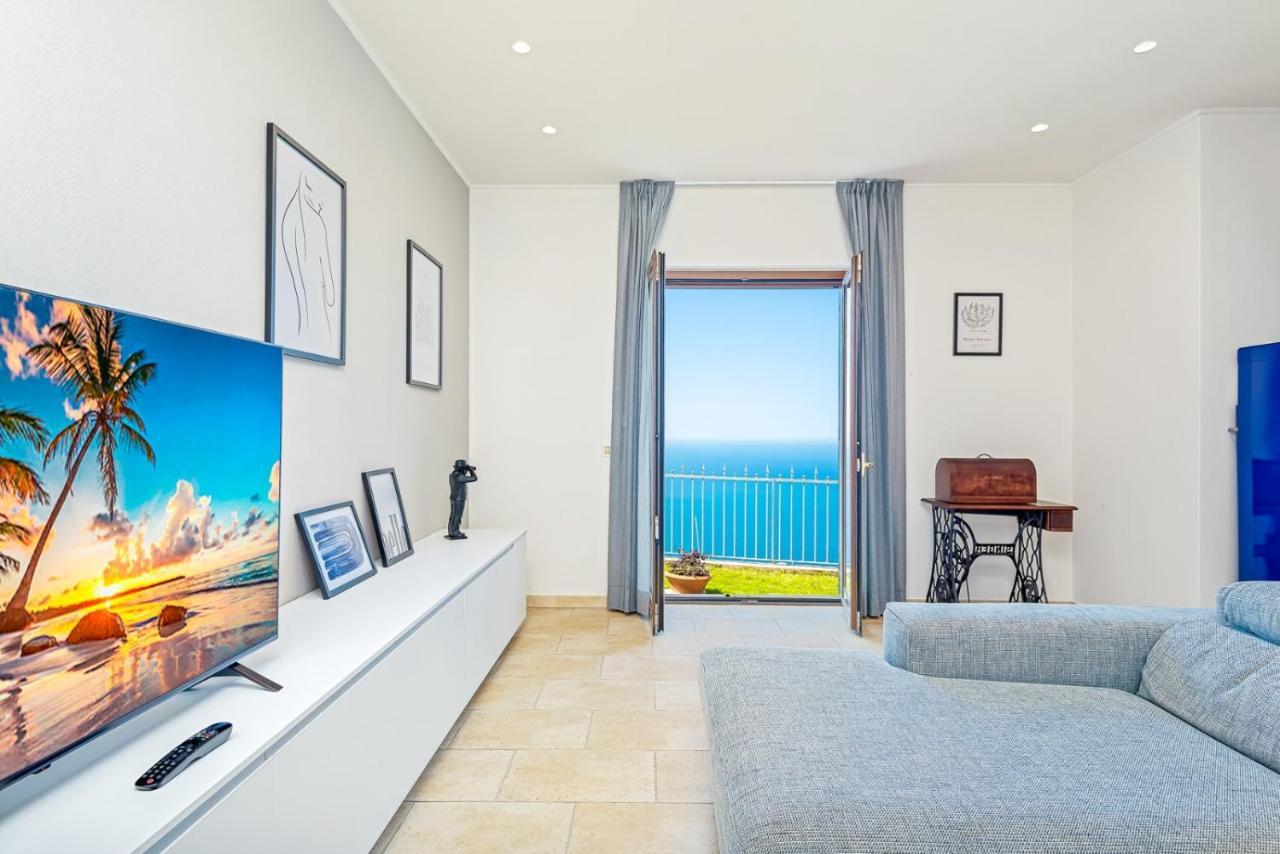Orizzonte Damare Apartment Volastra Bagian luar foto