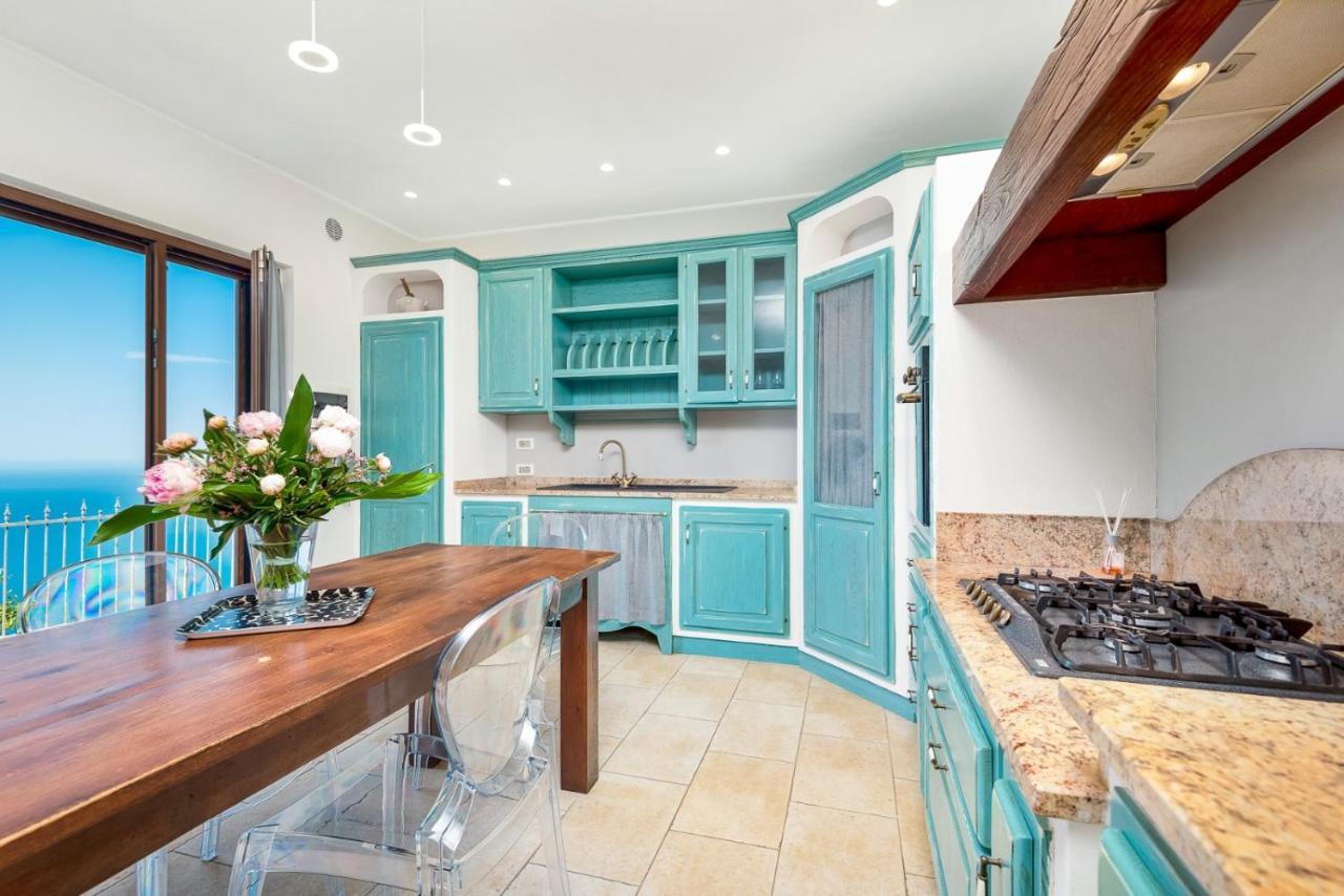 Orizzonte Damare Apartment Volastra Bagian luar foto