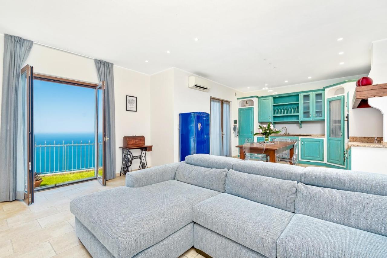 Orizzonte Damare Apartment Volastra Bagian luar foto