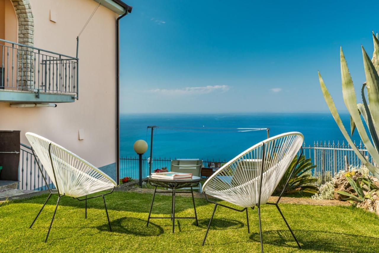 Orizzonte Damare Apartment Volastra Bagian luar foto