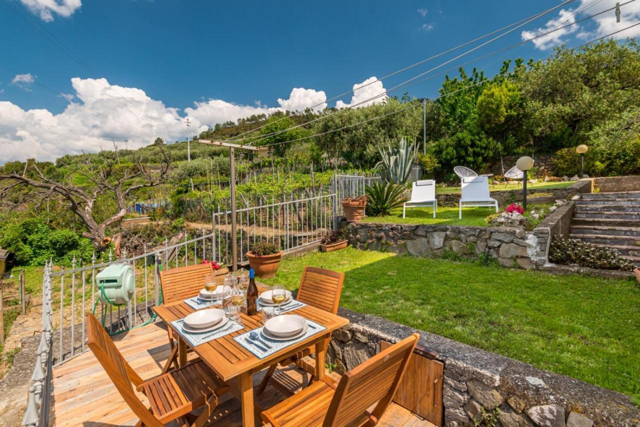 Orizzonte Damare Apartment Volastra Bagian luar foto