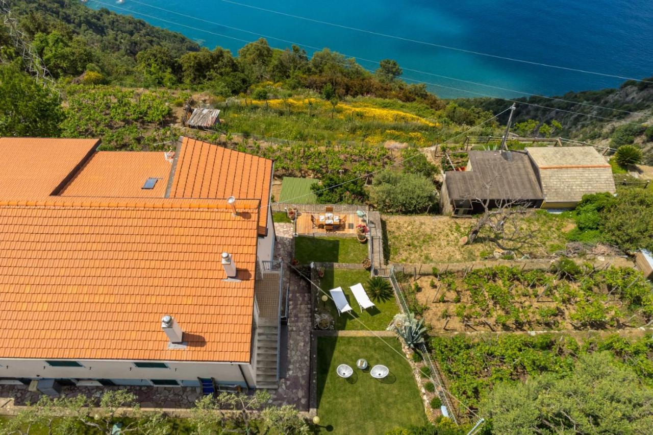 Orizzonte Damare Apartment Volastra Bagian luar foto