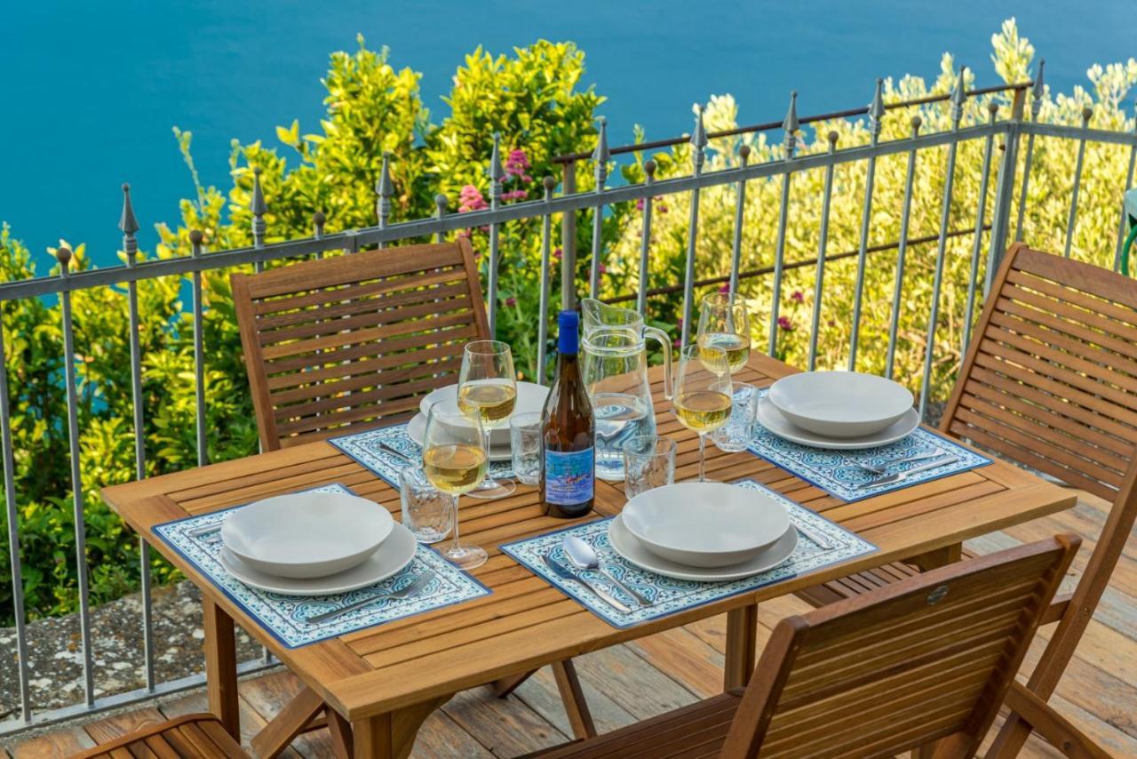 Orizzonte Damare Apartment Volastra Bagian luar foto