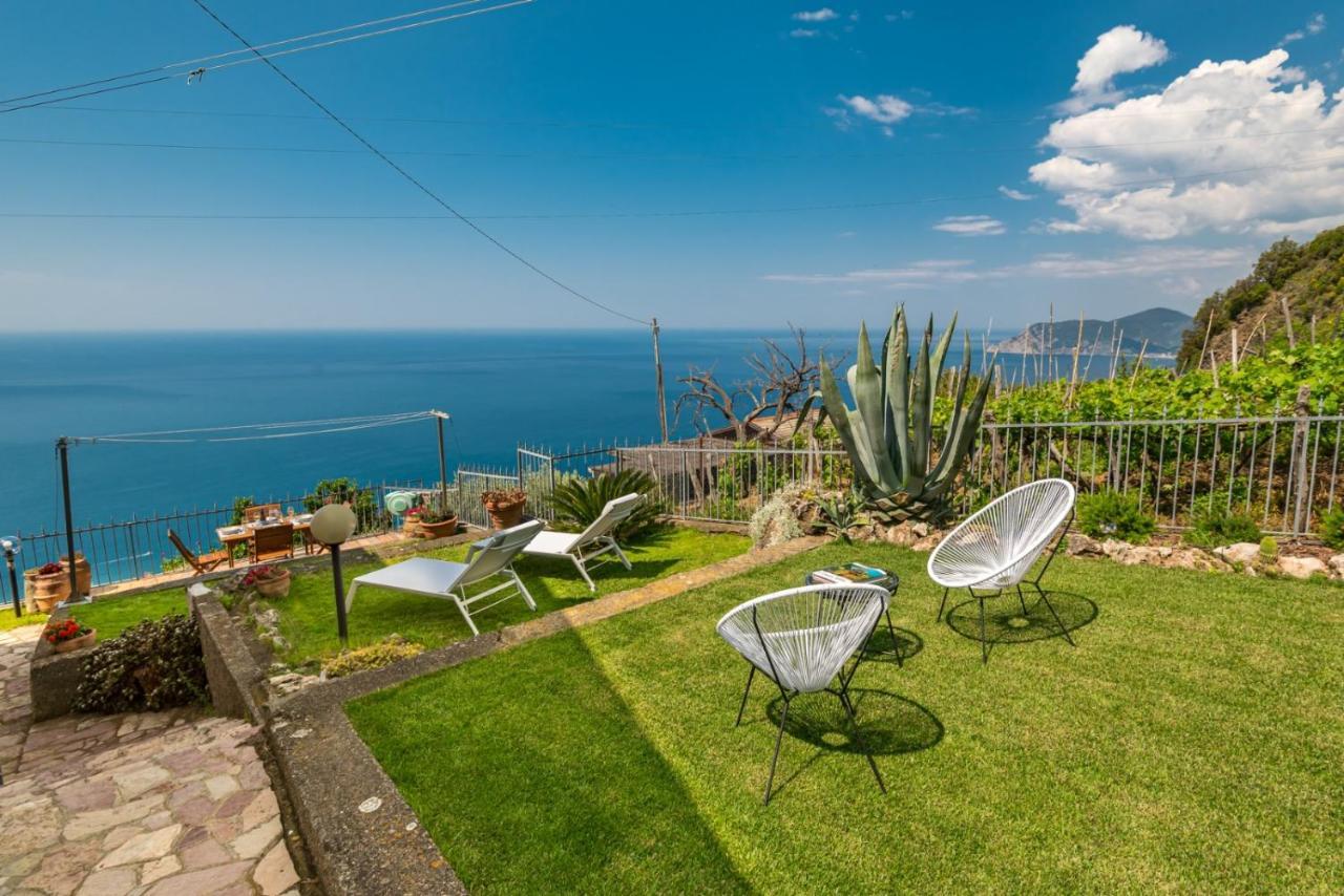 Orizzonte Damare Apartment Volastra Bagian luar foto